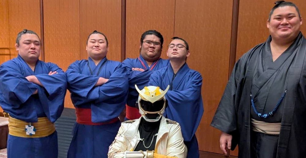 2025/11/23 二所ノ関部屋の力士のみなさんを激励